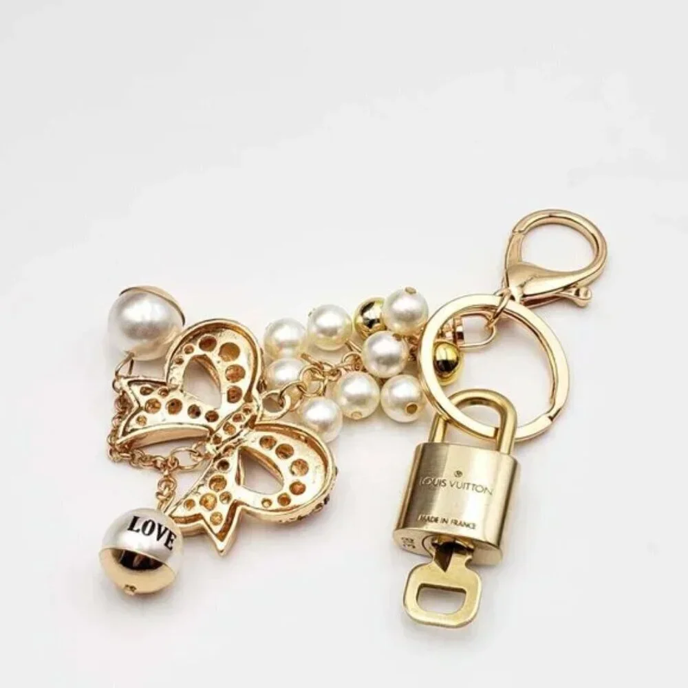 Authentic Louis Vuitton Gold Padlock 🔒 Shiny LV Key + Bag Unbranded Charm